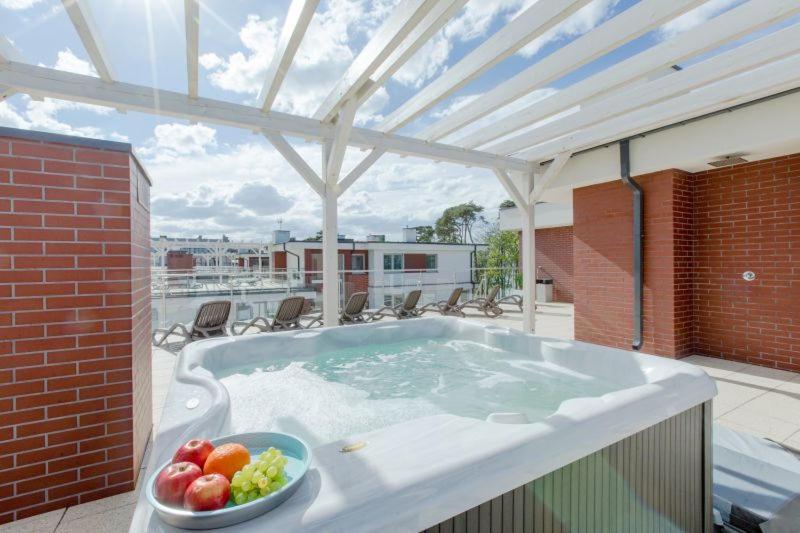 Apartament 7M Z Basenem W Jednym Budynku Klifowa Rewal Bon Turystyczny !!! Free Private Parking 외부 사진